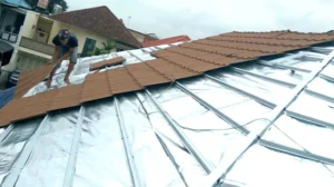Upah Pasang Aluminium Foil Atap