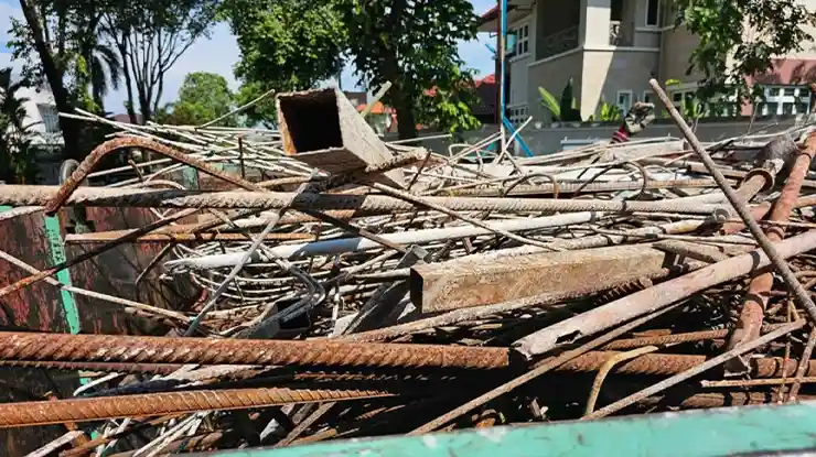 Kedai Besi Buruk Klang
